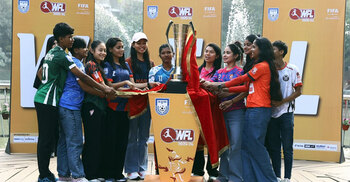 শেষের পথে নারী ফুটবল লিগ, এখন হলো ট্রফি উন্মোচন