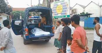 শিবচরে এক্সপ্রেসওয়েতে বাস উল্টে যাত্রী নিহত