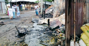 মাদারীপুরে সারের গোডাউনসহ ৩ দোকান পুড়ে ছাই