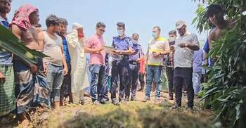 মাদারীপুরে বোরকা পরা যুবকের মরদেহ উদ্ধার