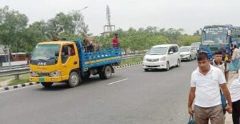 ঈদযাত্রার শেষ দিনে যাত্রীর চাপ মাদারীপুরে