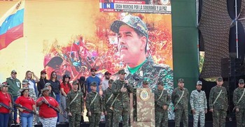 যুক্তরাষ্ট্রকে রুখতে রাশিয়া, চীন ও ইরানের সাহায্য চেয়েছেন মাদুরো