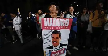 মাদুরোর মুক্তির দাবিতে ভেনেজুয়েলায় হাজারো মানুষের বিক্ষোভ