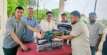 মাগুরায় কারাবন্দিদের মাঝে ঈদ উপহার বিতরণ