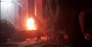 বিটিভির মহাপরিচালকের বাড়িতে আগুন