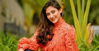 লাগেজে মদের বোতল পাওয়ার অভিযোগে নিজের অবস্থান স্পষ্ট করলেন মেহজাবীন