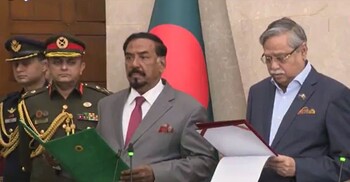 স্পিকার-ডেপুটি স্পিকারকে শপথ পড়ালেন রাষ্ট্রপতি