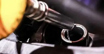 বিদেশি ডেবিট-ক্রেডিট কার্ডে পেট্রোল কেনা বন্ধ হচ্ছে ১ এপ্রিল