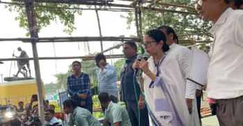 আর্মিকে যখন বিজেপির কথায় চলতে হয়, তখন দেশটা কোথায় যায়: মমতা