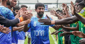 মামুনুলের আবেগী বিদায় জয়ে রাঙালেন সতীর্থরা