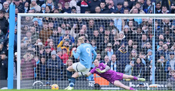 Haaland penalty saved as Man City held by Everton