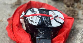 মানিকগঞ্জে অভিযান চালিয়ে অস্ত্র-বোমা উদ্ধার