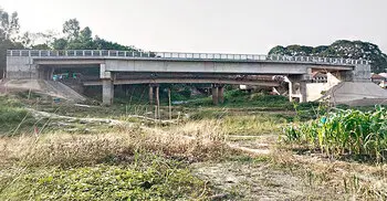নেই সংযোগ সড়ক, অকেজো ১৯ কোটি টাকার সেতু
