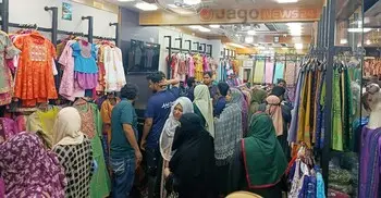 মৌচাক মার্কেটের অলি-গলিতেও পা ফেলার জায়গা নেই