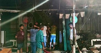 Krishi Market fire guts over 500 shops, claim traders