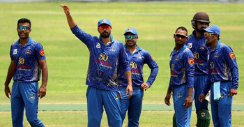 Evergreen Mashrafe leads rout of Mohammedan with five-for