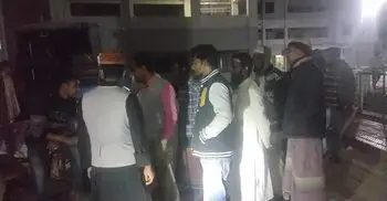 অ্যাম্বুলেন্সের ধাক্কায় সড়কে ছিটকে পড়লেন গরু ব্যবসায়ী, চাপা দিলো বাস