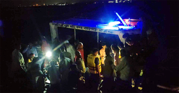 মেঘনায় ট্রলারডুবিতে মা ও সন্তানসহ নিখোঁজ ৬