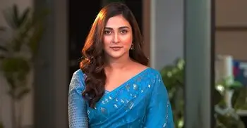 লাগেজে মদের বোতলের খবর অস্বীকার করে যা বললেন মেহজাবীন চৌধুরী