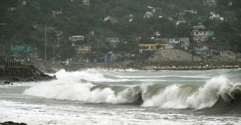 জ্যামাইকার পর কিউবায় আঘাত হানতে যাচ্ছে ঘূর্ণিঝড় ‘মেলিসা’