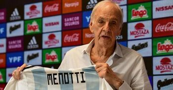 World Cup-winning coach Menotti dies aged 85