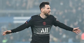 Barcelona 'in contact' with PSG's Messi about return