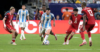 Argentina see off Canada to reach Copa America final