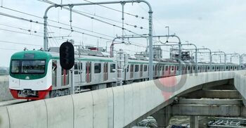 No news of resuming metro service, commuters suffer like pre-MRT days