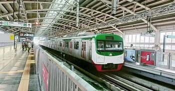 ৩০ মিনিট বন্ধ থাকার পর চালু হলো মেট্রোরেল