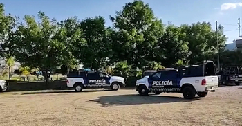 Gunmen kill 7 at public swimming pool in Mexico