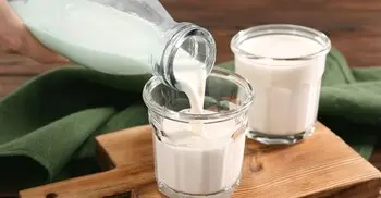 দুধে ভেজাল আছে কি না পরীক্ষা করবেন যেভাবে