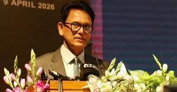 ভয়ের কারণ নেই, এখন কি হেলিকপ্টারে ঘোরার দিন আছে?