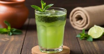 ঘরেই বানিয়ে নিন মিন্ট লেমন