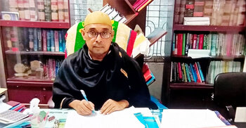 নিজ চেম্বারে ফ্যানের সঙ্গে ঝুলছিল আইনজীবীর মরদেহ