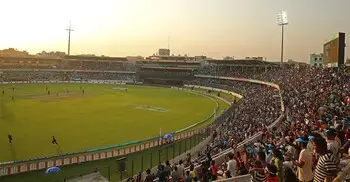 বিনামূল্যে পানি পাবেন রোজাদাররা