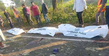 3 workers killed as lorry hits them in Mirsharai