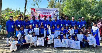 শীতবস্ত্র উপহার পেলো অর্ধশতাধিক সুবিধাবঞ্চিত শিশু