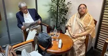 স্বাস্থ্য পরীক্ষার জন্য সস্ত্রীক সিঙ্গাপুর গেলেন মির্জা ফখরুল