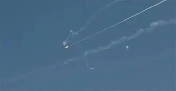 উপসাগরীয় অঞ্চজুড়ে ইরানের হামলা অব্যাহত