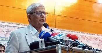 শিক্ষাব্যবস্থার নিম্নমানের জন্য দায়ী আমলাতন্ত্র ও রাজনীতিবিদরা