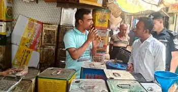 বগুড়ায় সয়াবিন তেল বেশি দামে বিক্রি, ৬ প্রতিষ্ঠানকে জরিমানা