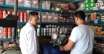 বাসাবোতে ভ্রাম্যমাণ আদালতের অভিযানে ৬৫০ লিটার ডিজেল জব্দ 