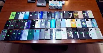 গাজীপুরে চুরি হওয়া অর্ধশতাধিক মোবাইল মালিককে ফিরিয়ে দিলো পুলিশ