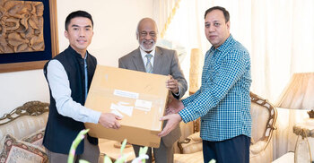 খালেদা জিয়াকে উপহার পাঠালেন ভুটানের রাজা-প্রধানমন্ত্রী