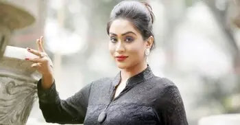 অ্যাওয়ার্ডের আক্ষেপ থাকলেও উজ্জীবিত মম