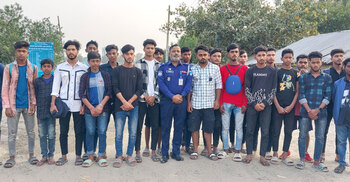 বনে হারিয়ে গেলেন ৩১ পর্যটক, ৯৯৯ নম্বরে ফোন পেয়ে উদ্ধার