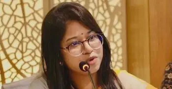 নির্বাচন থেকে সরে দাঁড়ালেন এনসিপি নেত্রী মনিরা শারমিন