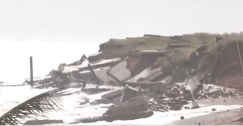 One killed as cyclone Montha hits Andhra Pradesh