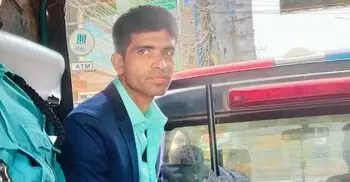 প্রেমিকার আস্থা অর্জনে পুলিশের আইডি কার্ড বানাতে গিয়ে রাজমিস্ত্রি আটক