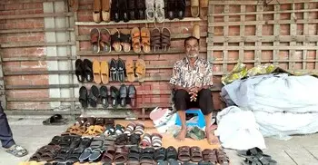 ‘অভাব থাকলে ঈদের দিনও বসে থাকা যায় না’